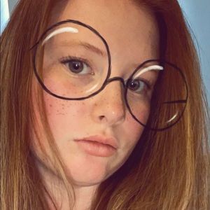 Carlie Saunders